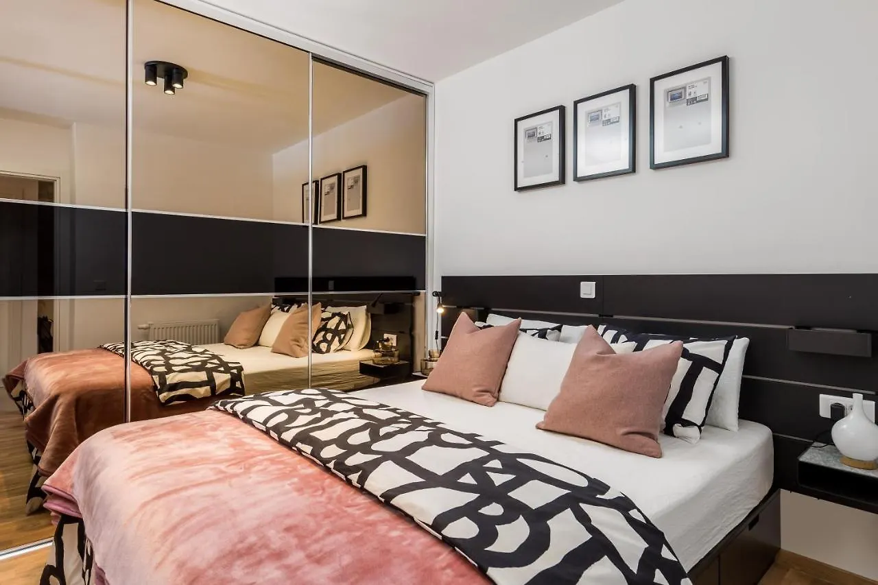 Seaview Apartment „Megan“ With Sunny Terrace Kastav 0*,  Chorvatsko