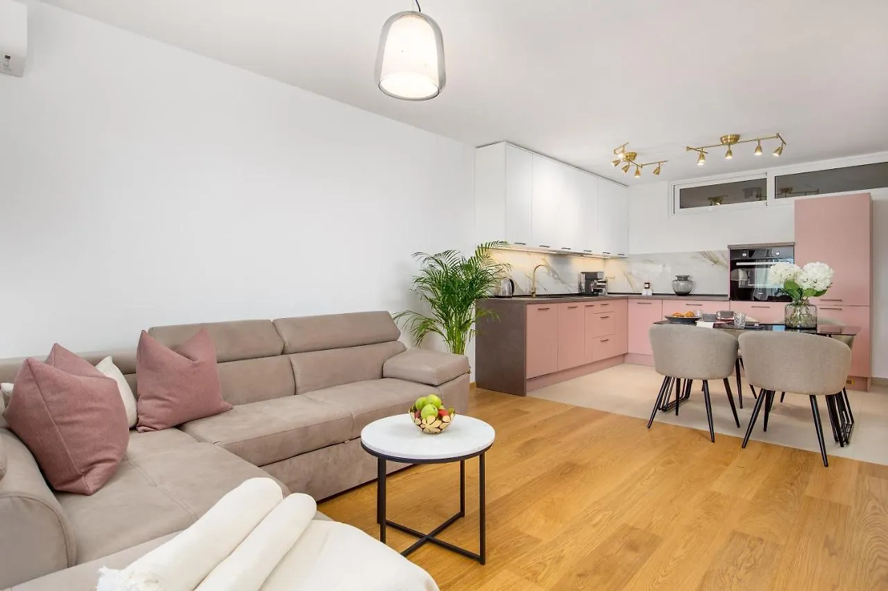 Seaview Apartment „Megan“ With Sunny Terrace Kastav